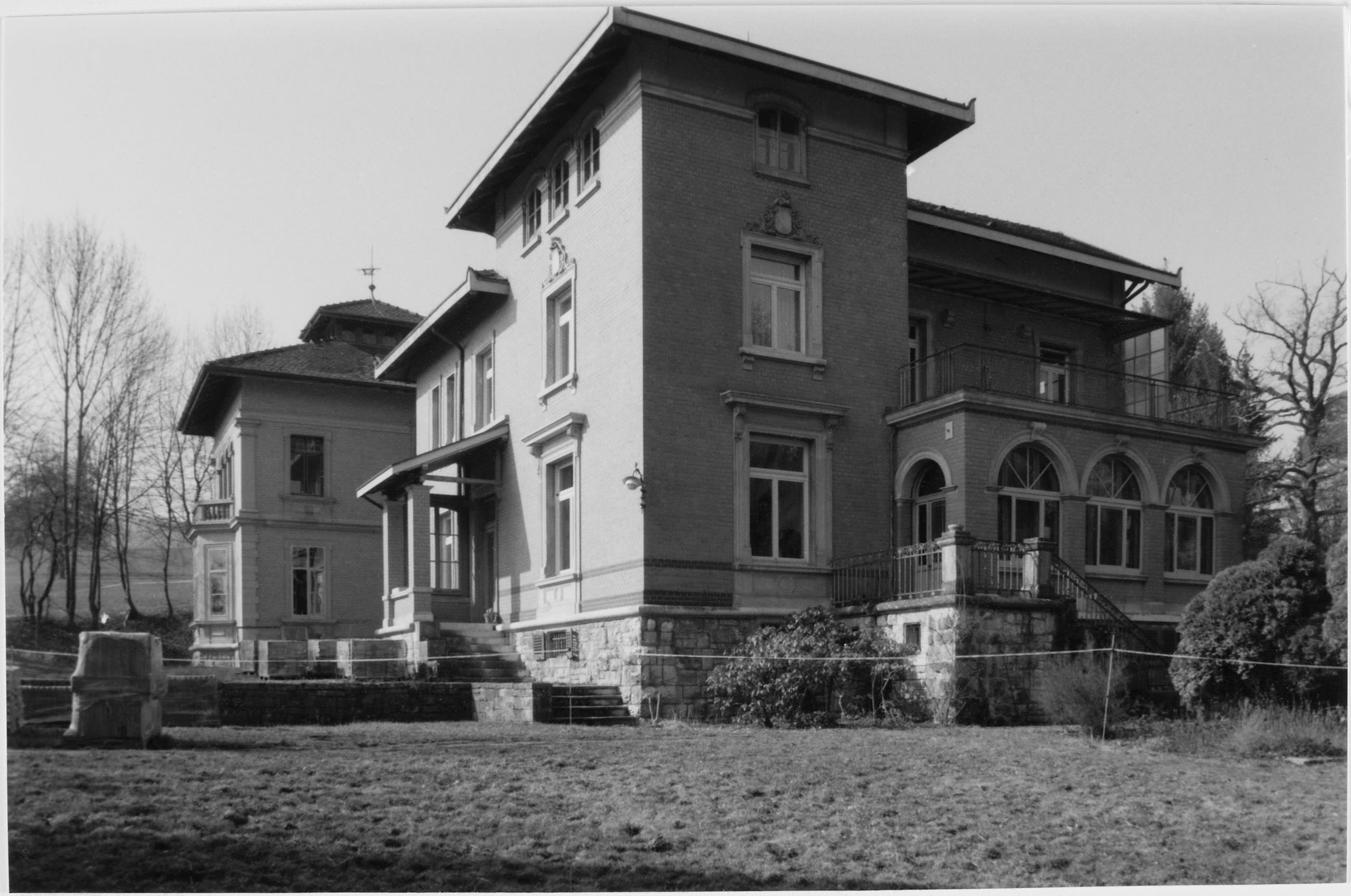 E17644 LA005 FXT2 0465